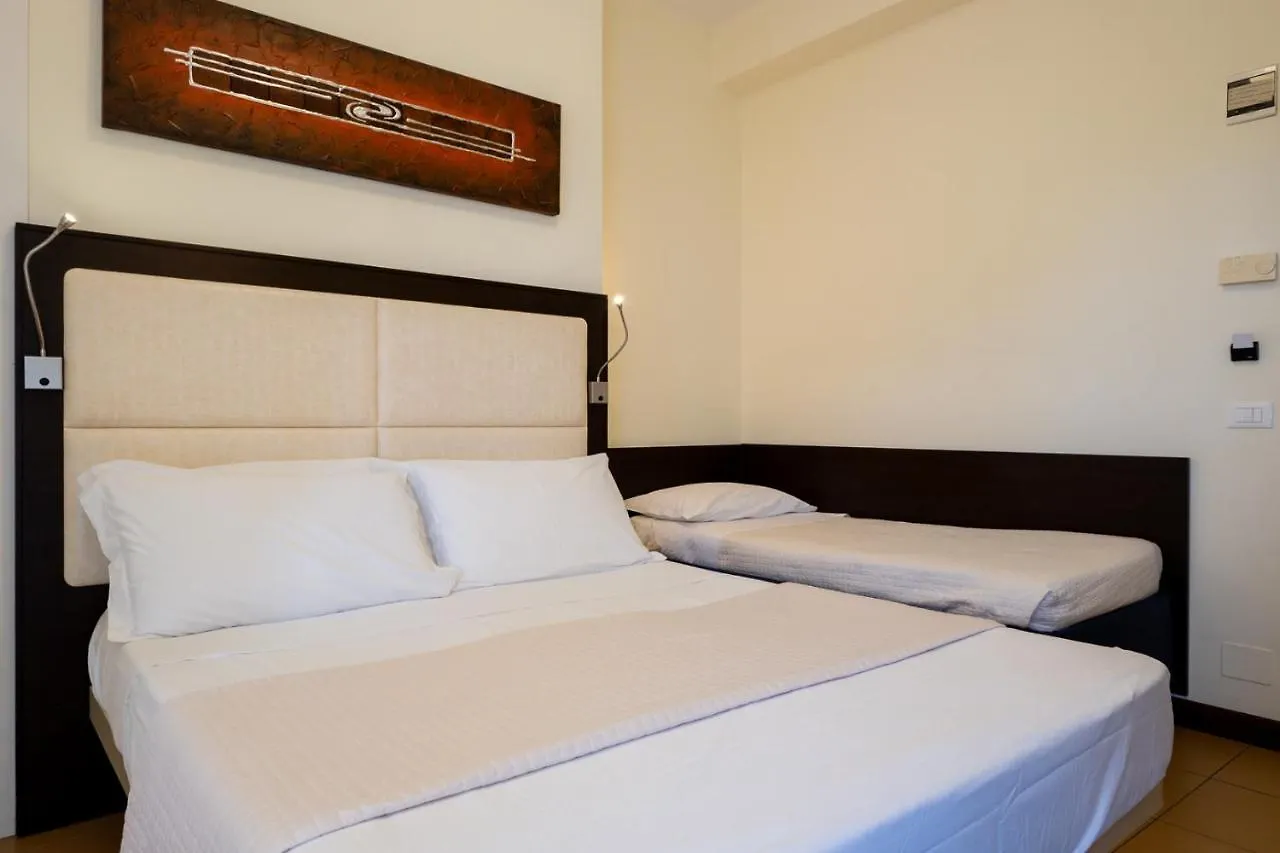 רימיני Hotel City